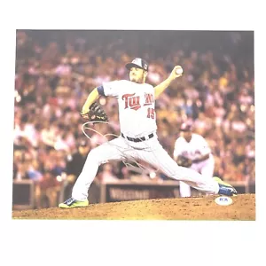 Glen Perkins Signed Autographed 11x14 Photo PSA/DNA Minnesota Twins - Picture 1 of 3