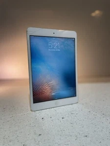 Apple iPad mini 1st Gen. 32GB, Wi-Fi, 7.9in White/Silver, Pl Check Description - Picture 1 of 11