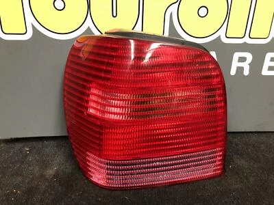 Luz trasera izquierda volkswagen polo 6n 09/2000-07/2002 Foto 1 de 3