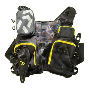 DAIWA Fishing Float Game Vest DF-6206 Life Preserver Jet blackish yellow Used - Picture 1 of 8