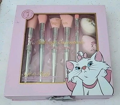 Disney LOS ARISTOCATOS - MARIE - 5 Piezas Colección Pinceles y 2 Esponjas - Nuevo En Caja Foto 1 de 4