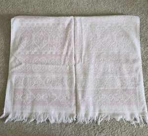 "Lote de 2 toallas de baño vintage de cañón con flecos rosa texturizado 24x39"" usadas" - Imagen 1 de 6