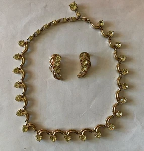 Juego de gargantilla/collar con clip de piedra verde claro tono dorado Bogoff - Imagen 1 de 17