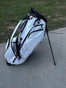 PXG Deluxe Luxury Stand Bag - Picture 1 of 4