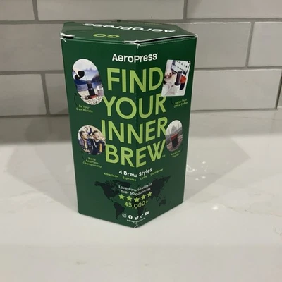 AeroPress GO: SISTEMA DE CAFÉ COMPACTO DE VIAJE Prensa/Maker de café, taza + filtro Foto 1 de 4