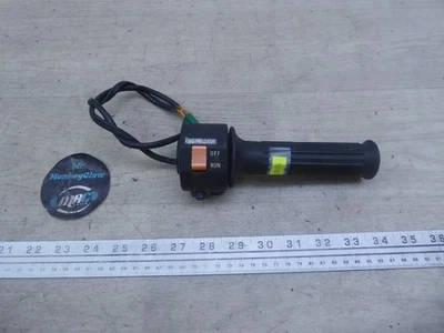 1981 Suzuki GS450T S20955) right hand control switch throttle twist  - Image 1 of 4