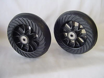 Dos conjuntos genuinos de neumáticos/ruedas/rodamientos Go-Ped PN:1158C rodamientos de 3/8", Mach 12 Foto 1 de 3