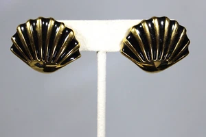 Vintage Napier shell earrings - Picture 1 of 3