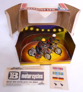 VINTAGE BRITAINS SPEEDWAY RACERS SET 9684 RARE EARLY BOX - Picture 1 of 15