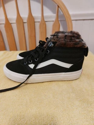 Vans Sk8-Hi Zapatos de Invierno Talla 6 Foto 1 de 4