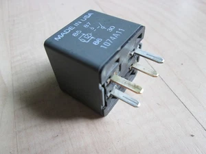 NEW Omron G8W-1A7T-R-DC12E Gray Automotive Relay 12V #R21DD - Picture 1 of 5