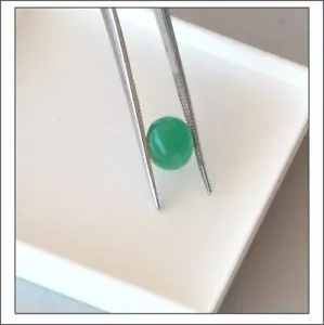 Per rilassarsi: cabochon ovale in velluto verde smeraldo - di Greenfire - Foto 1 di 8