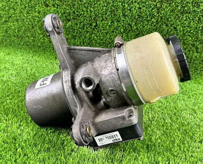 丰田 MR2 2000 - 2005 Spyder 电动转向泵 89657-17010 OEM jdm 使用 — 第 1/4 张图片