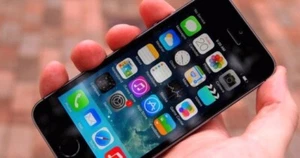 Apple iPhone 5S - 16GB - Black, (Unlocked 100%),AT&T,Chatr,Bell,Telus... - Picture 1 of 4