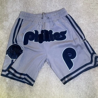 短袖图案短裤 — 第 1/3 张图片