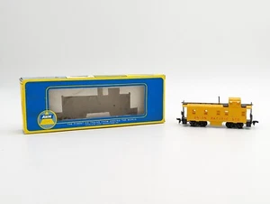 Vagón de tren Caboose Union Pacific 510 vintage NMIOB AHM #5277 F HO - Imagen 1 de 12