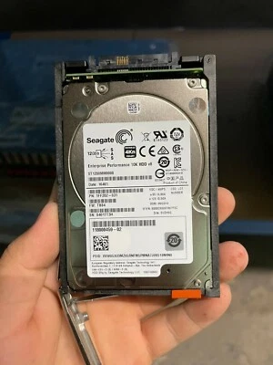 EMC UNITY 005051635 1.2TB 10K 12GBps 2.5" SAS HDD 005051632 005053141 - Image 1 of 3