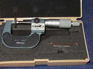 MITUTOYO OUTSIDE INDICATING MICROMETER C/N 223-125 WITH ORIGINAL BOX. - Picture 1 of 7