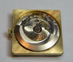 VTG Juvenia Swiss 17j Automatic Date 2 Hand Mens Watch Movement cal 945 runs - Picture 1 of 3