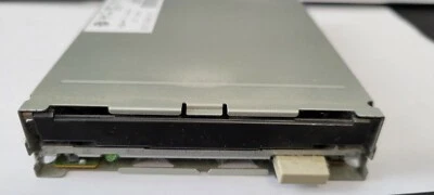 ALPS ELECTRIC 3.5 1.44MB Internal Floppy Drive DF35AN064D - NO BEZEL - Image 1 of 3