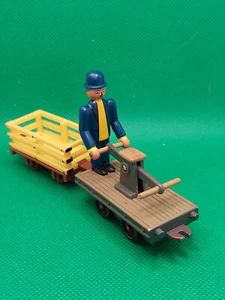 ERTL THOMAS "PUMP TRUCK & OPEN FENCE TRUCK" GC - Picture 1 of 6
