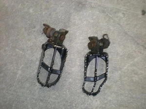 Clavijas de pie Yamaha YZ 250 F YZ250 2003 con pasadores - Imagen 1 de 1