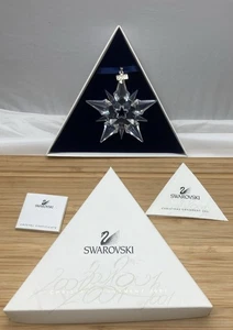 Swarovski Crystal 2001 Star Snowflake Annual Christmas Ornament Original Box - Picture 1 of 6
