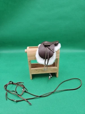 Juego de silla y brida inglesa modelo caballo tradicional escala 1:9 Foto 1 de 4