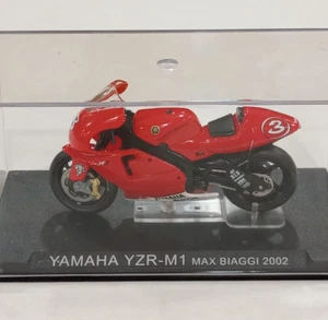 DeAgostini 1:24 Yamaha YZR-M1 Max Biaggi 2002 Champion Bike Collection - Picture 1 of 5