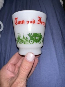 VINTAGE TOM AND JERRY EGG NOG MILK GLASS Footed HOLIDAY Christmas CUPS X 3 - Picture 1 of 6