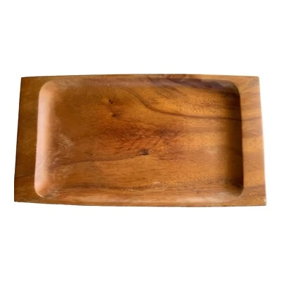 Hermosa Bandeja Rectangular de Madera Firmada JV Garcia - Elegante Decoración Artesanal del Hogar Foto 1 de 4
