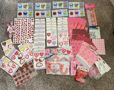 Gran lote de lápices Heart Love artesanía para hacer tarjetas decoración 100+ suministros LEER + sorpresa Foto 1 de 4