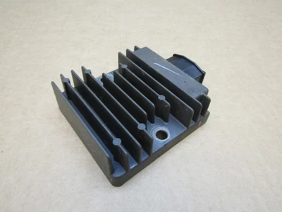 Honda CBR 125 R-F 2015 15,232 miles regulator rectifier (15426) - Image 1 of 4
