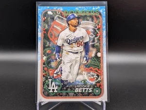 2024 Topps Holiday Mookie Betts #H135 Los Angeles Dodgers - Imagen 1 de 2