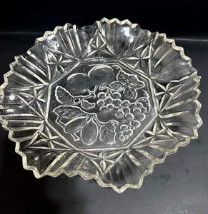 Federal Glass Pioneer Intaglio Tazón de vidrio pesado Diente de sierra Borde con volantes Fruta 10,5" - Imagen 1 de 11