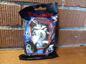 The Zumbies: Walking Thread Lucky Zombie Doll & Trading Card Keychain - Fred - Picture 1 of 2