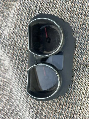 二手速度计 适合:2014 年日产 Versa 集群 Htbk Note MPH — 第 1/2 张图片