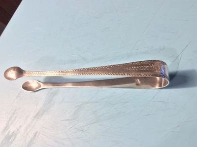 Pinzas de azúcar georgianas decoradas en plata de ley Stephan Adams circa 1770-1812 Foto 1 de 4