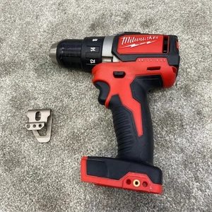 MILWAUKEE 2701-20 M18 TRAPANO/AVVITATORE BRUSHLESS 18V (SOLO STRUMENTO) - Foto 1 di 8