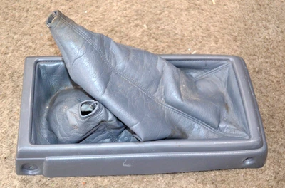 1996-1998 TOYOTA TACOMA 5 SPEED MANUAL 4X4 GEAR SHIFT TRIM BEZEL GRAY AUTHENTIC - Image 1 of 4