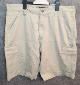 Wrangler Authentics Men's Authentics Classic Cargo Short UK 34 - Picture 1 of 13