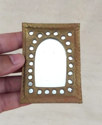 Bolso de Mano Vintage Hecho a Mano Arte Marroquí Espejo Latón Pequeño Decoración Increíble Foto 1 de 4