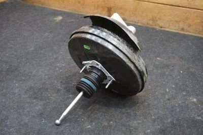 Главный цилиндр и тормозной усилитель от оригинального производителя 8V1611021B Audi S3 15-18 RS3 17-18 - Изображение 1 из 4