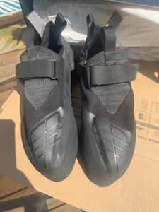 Black Diamond Shadow Men's Climbing Shoe, Size 11, Black - Picture 1 of 7