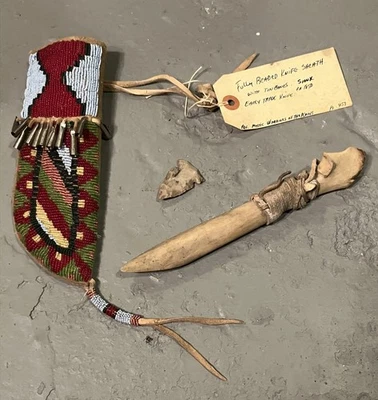 Cuchillo con cuentas nativo americano sioux funda hueso daga piedra punta de flecha finales de 1800 Foto 1 de 2