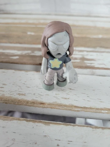 Funko 2017 nv280 zombie girl star figurine toy Cover
