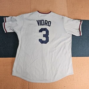 Danneggiato* Jose Vidro Washington Nationals 3 Majestic Jersey 2XL Grigio Corea R4p - Foto 1 di 12