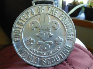 EH SCOUT BSA 1982 75TH WORLD ANNIVERSARY SCOUTING MEDALLION METAL LARGE MEDAL !! - Foto 1 di 4