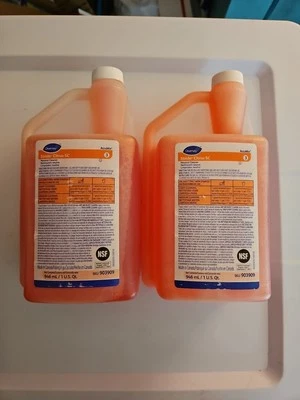 Limpiador Neutro Diversey Stride Citrus SC 903909 1qt. 2 botellas cada una Foto 1 de 3