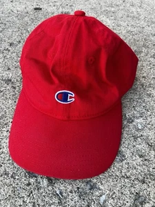 CHAMPION - Herren Papa Mütze verstellbarer Riemen hinten Baseball Baumwolle Cap - ROT - Neu - Bild 1 von 3